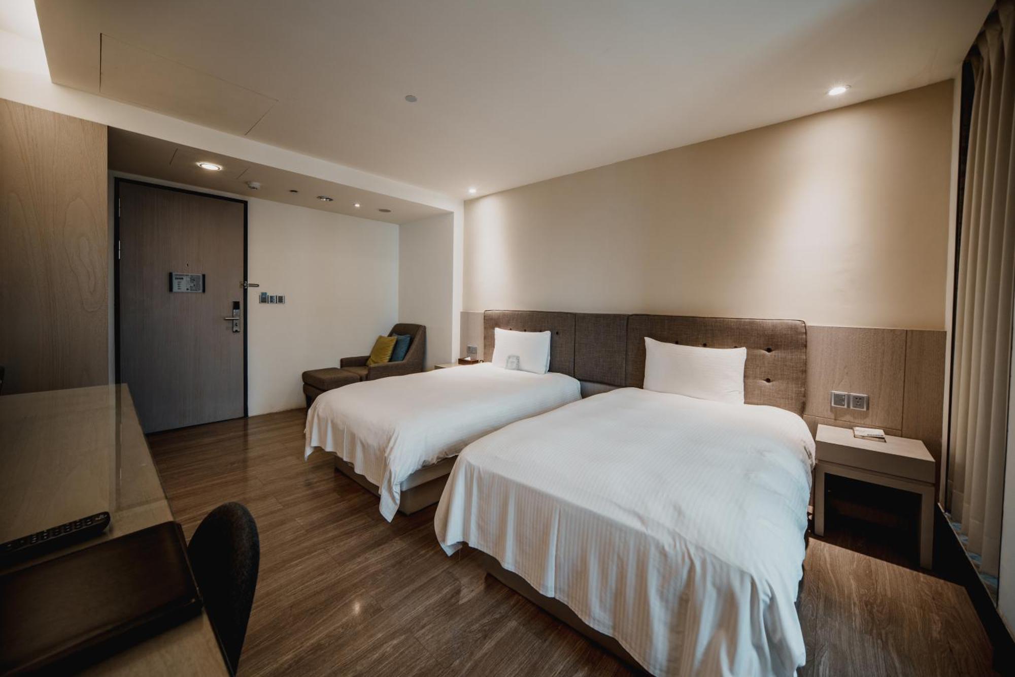 Hub Hotel Kaohsiung Yawan Branch Esterno foto