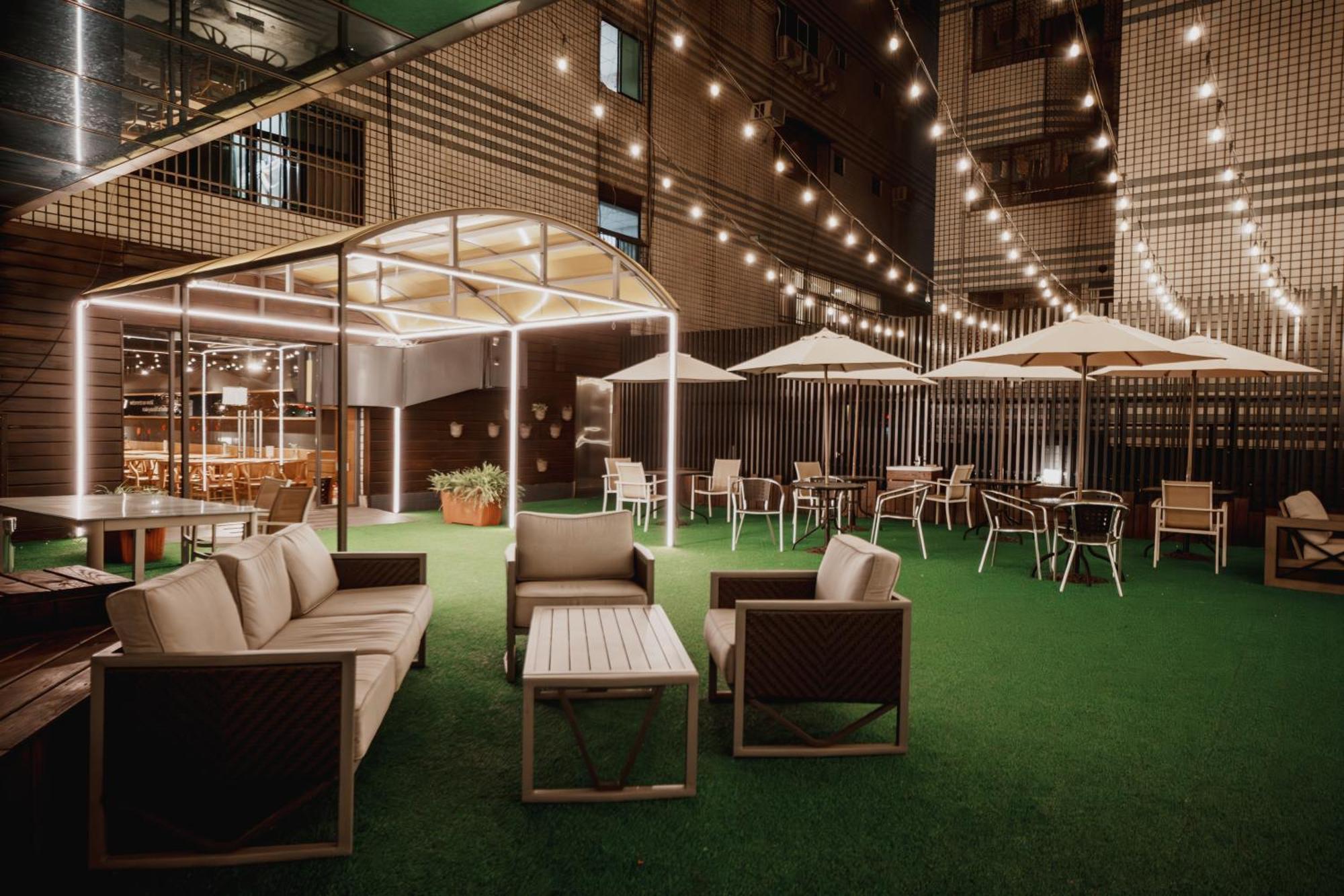 Hub Hotel Kaohsiung Yawan Branch Esterno foto