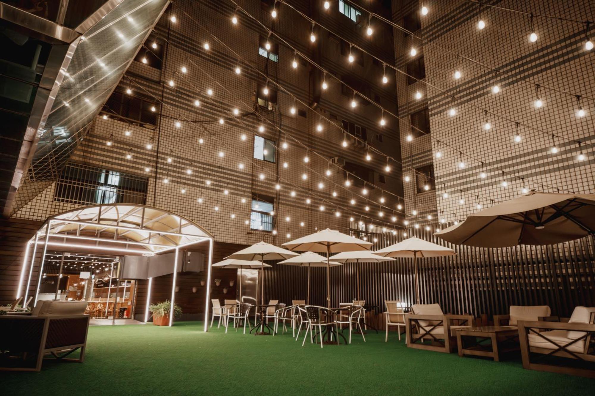 Hub Hotel Kaohsiung Yawan Branch Esterno foto