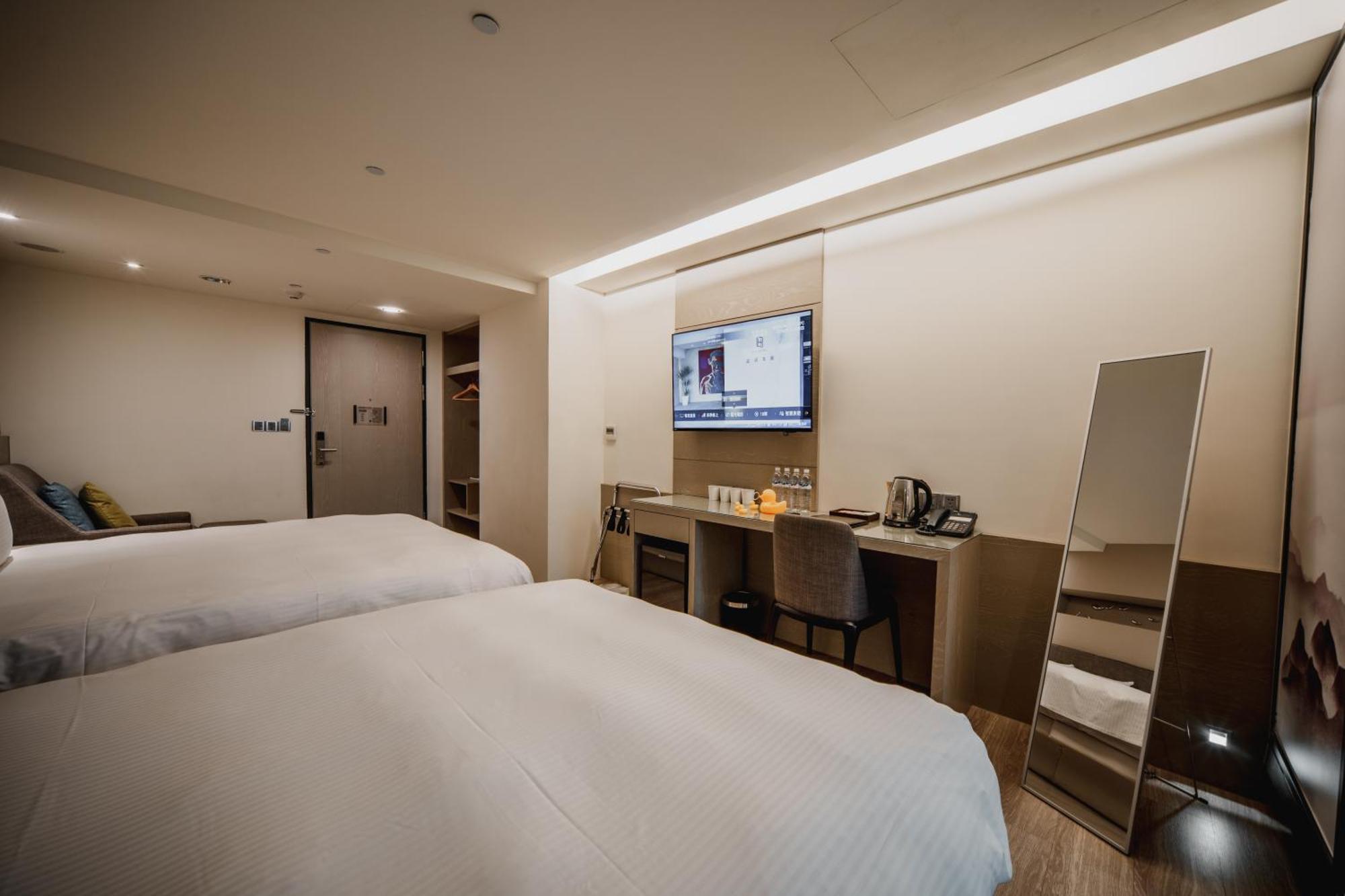 Hub Hotel Kaohsiung Yawan Branch Esterno foto