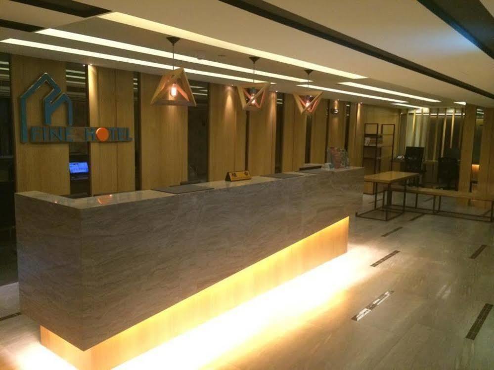 Hub Hotel Kaohsiung Yawan Branch Esterno foto