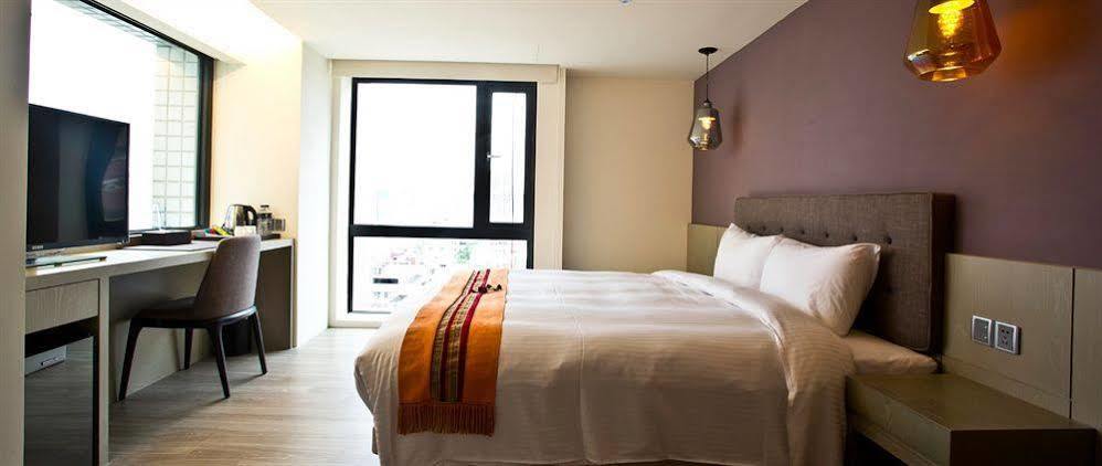 Hub Hotel Kaohsiung Yawan Branch Esterno foto