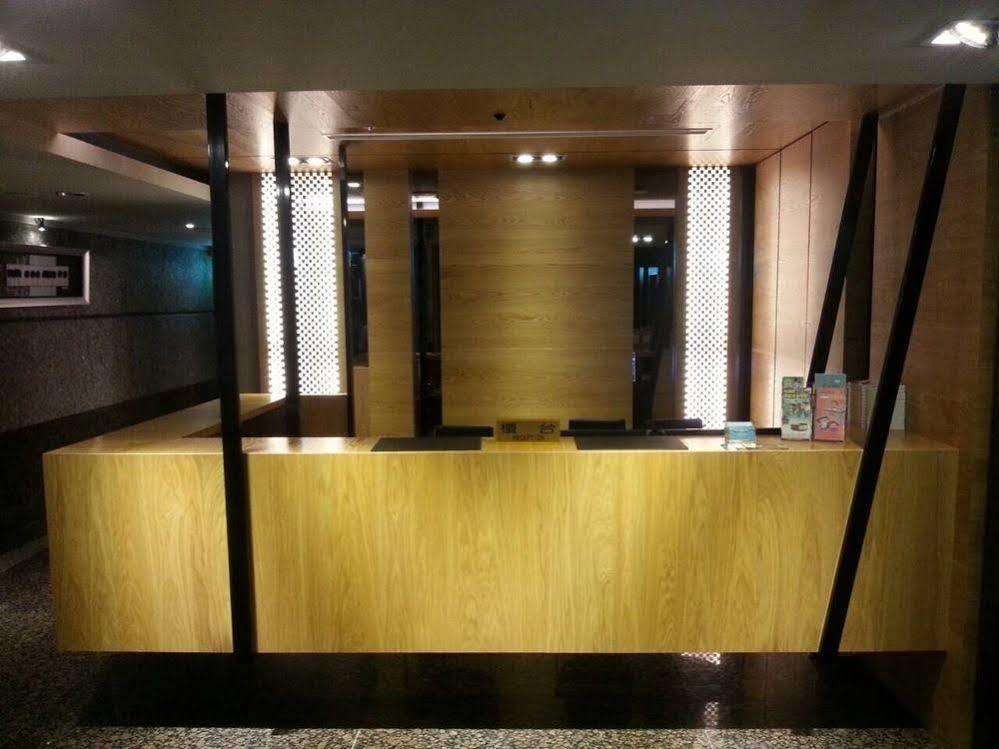 Hub Hotel Kaohsiung Yawan Branch Esterno foto